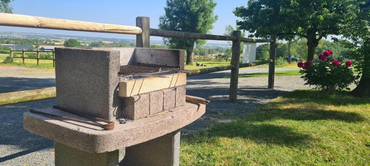 Le Plessis  Le Logis Des Chons A La Campagne A Saint Hilaire Du Bois - Lys Haut Layon מראה חיצוני תמונה